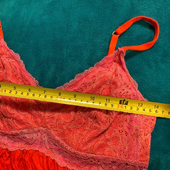 Soma Lace Gown & Robe Set - Picture 10 of 16